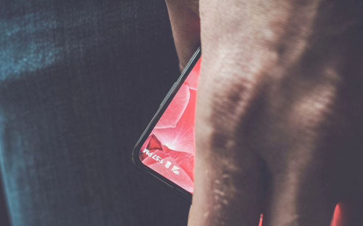 Pojavile se fotografije novog mobitela Andyja Rubina (2).png